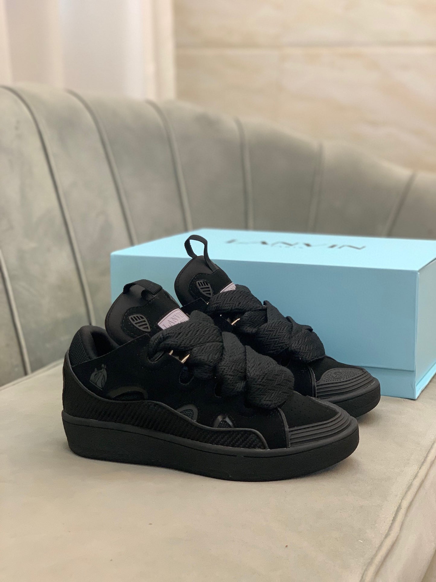LVN Black