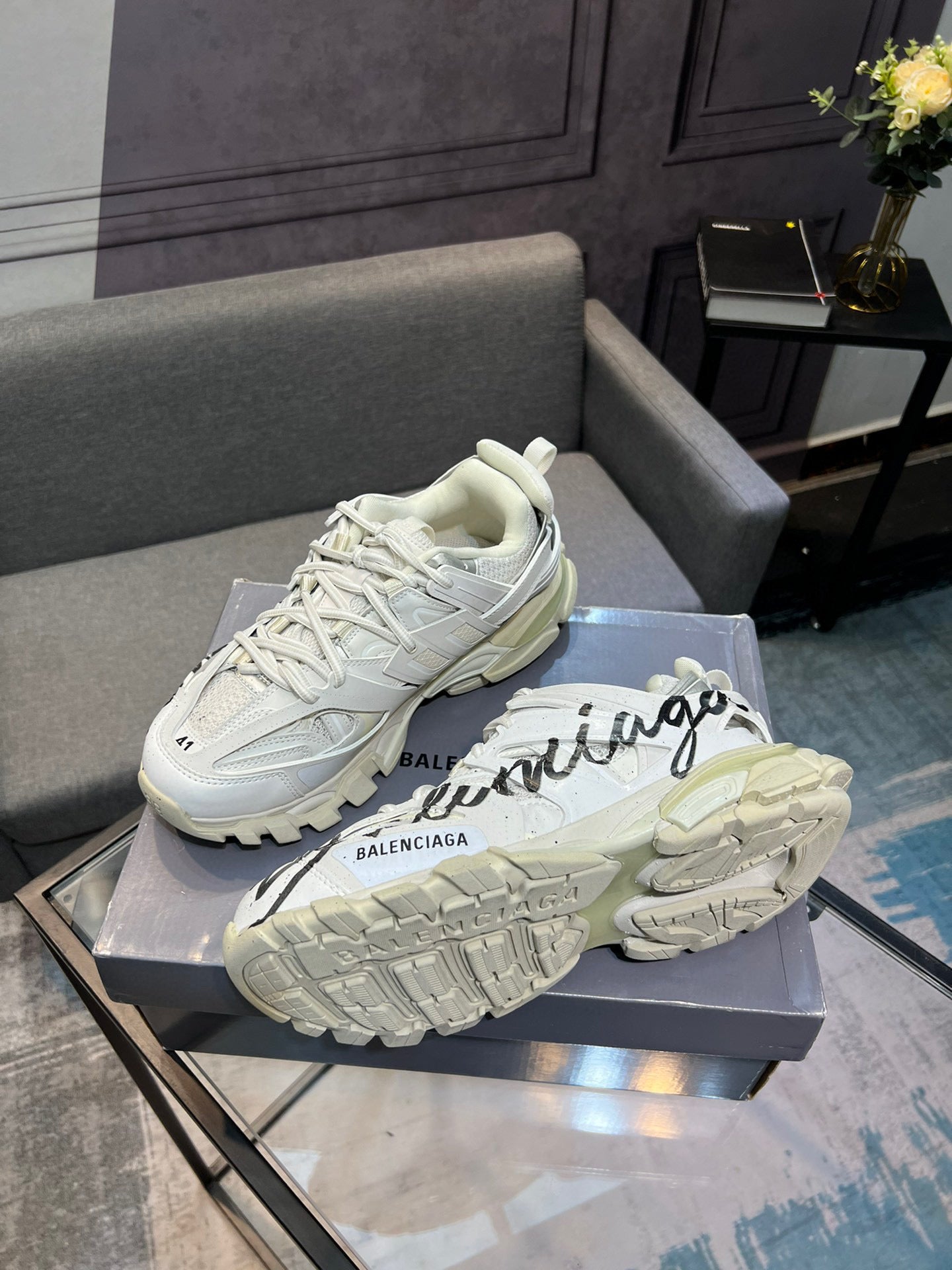 BLNG Track Beige and Black