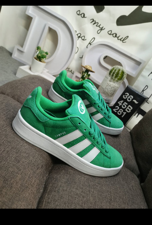 Campus Green White