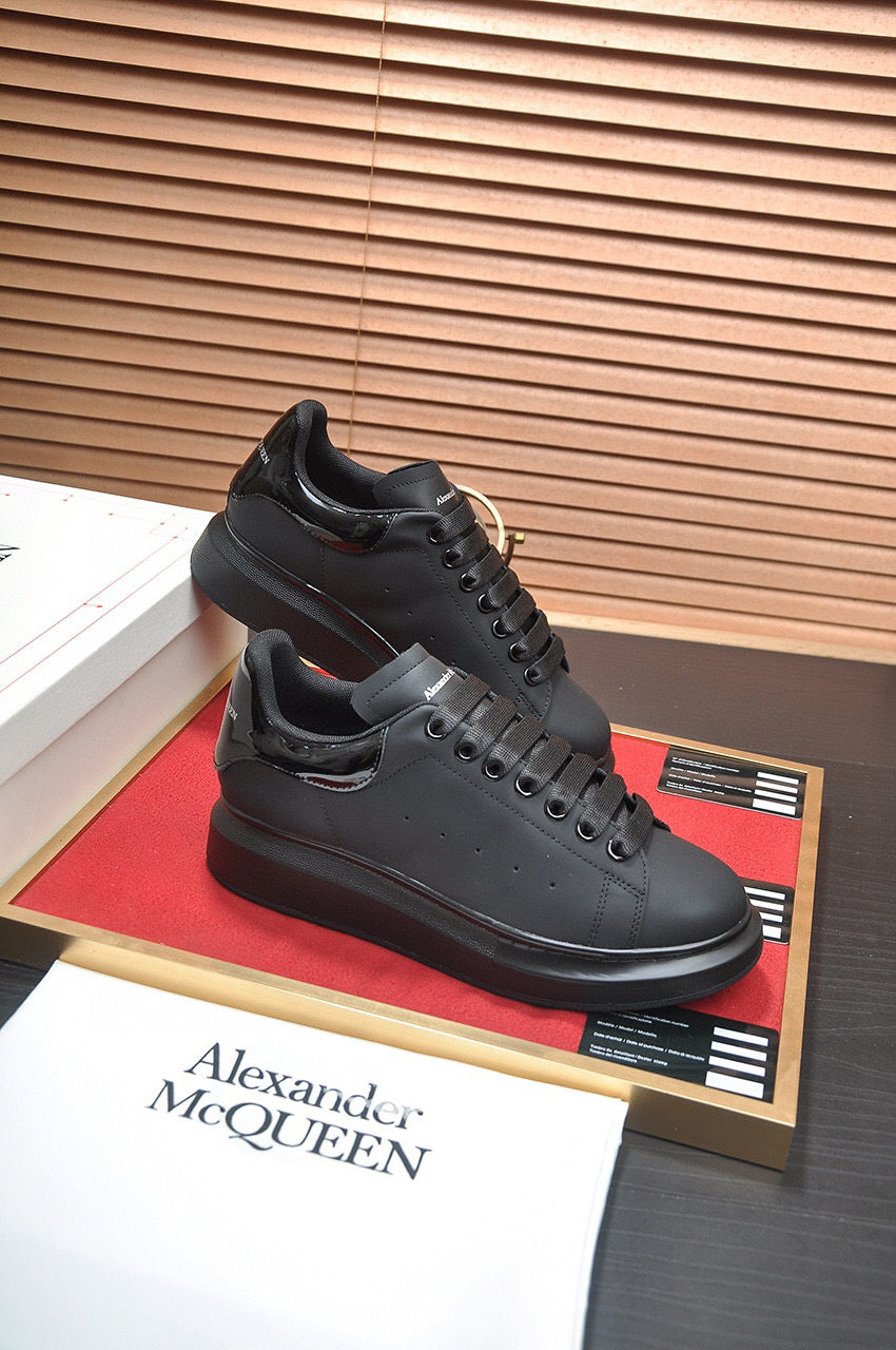 Alexander Mq Nero Lucido