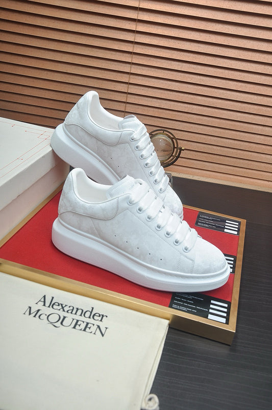 Alexander Mq White