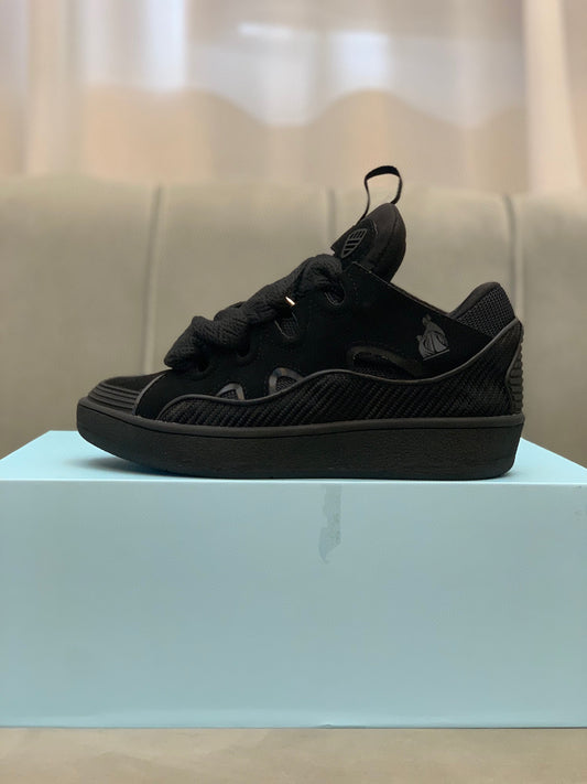 LVN Black