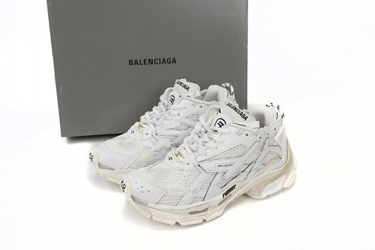 BLNG Runner White