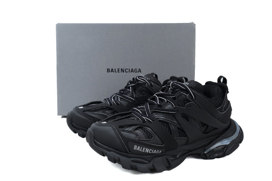 BLNG Runner Black